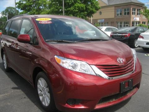 pre owned toyota sienna awd #3